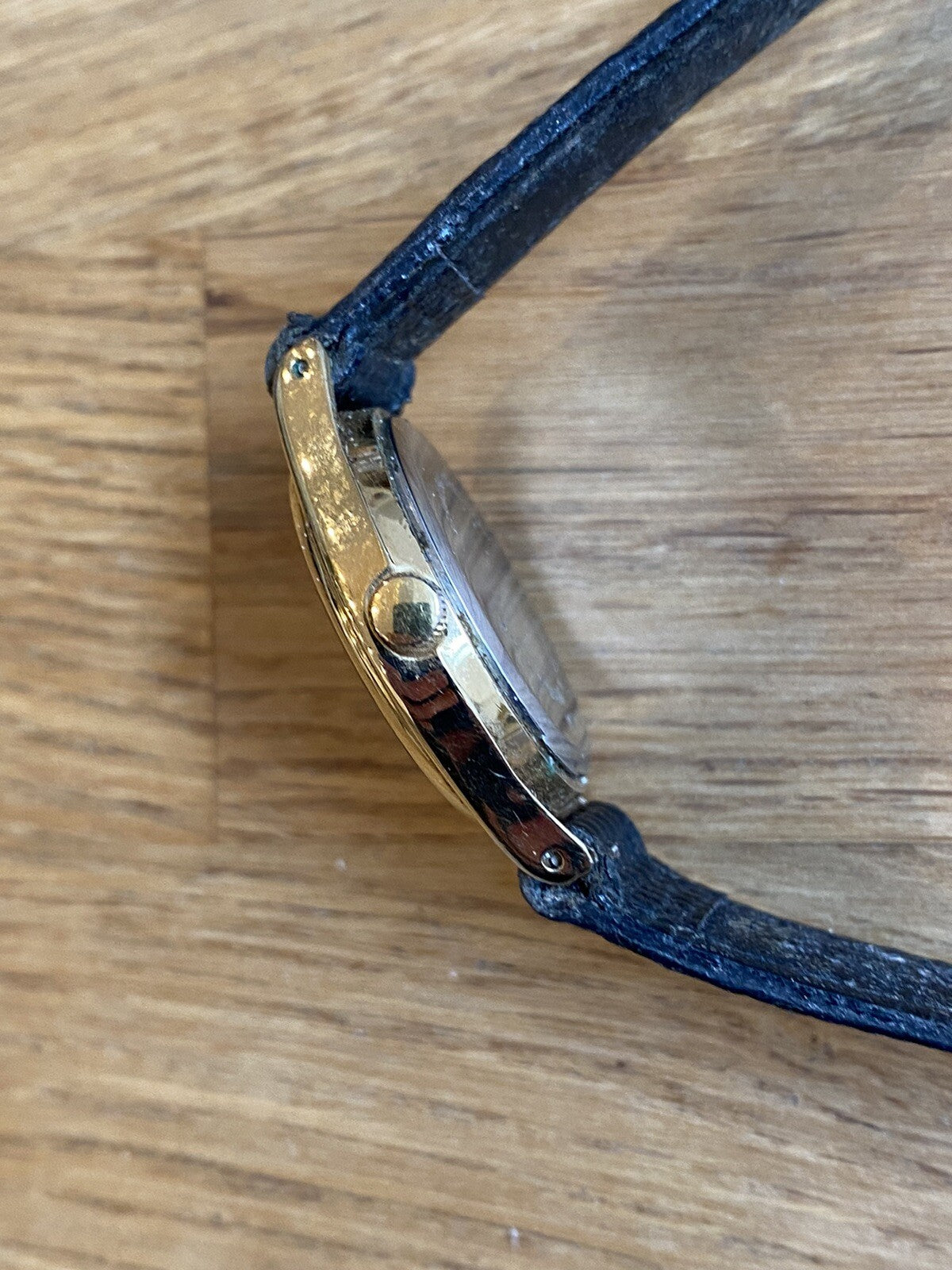 Vintage Sekonda Watch Water Resist Quartz 04270 Leather Strap Water Resistant