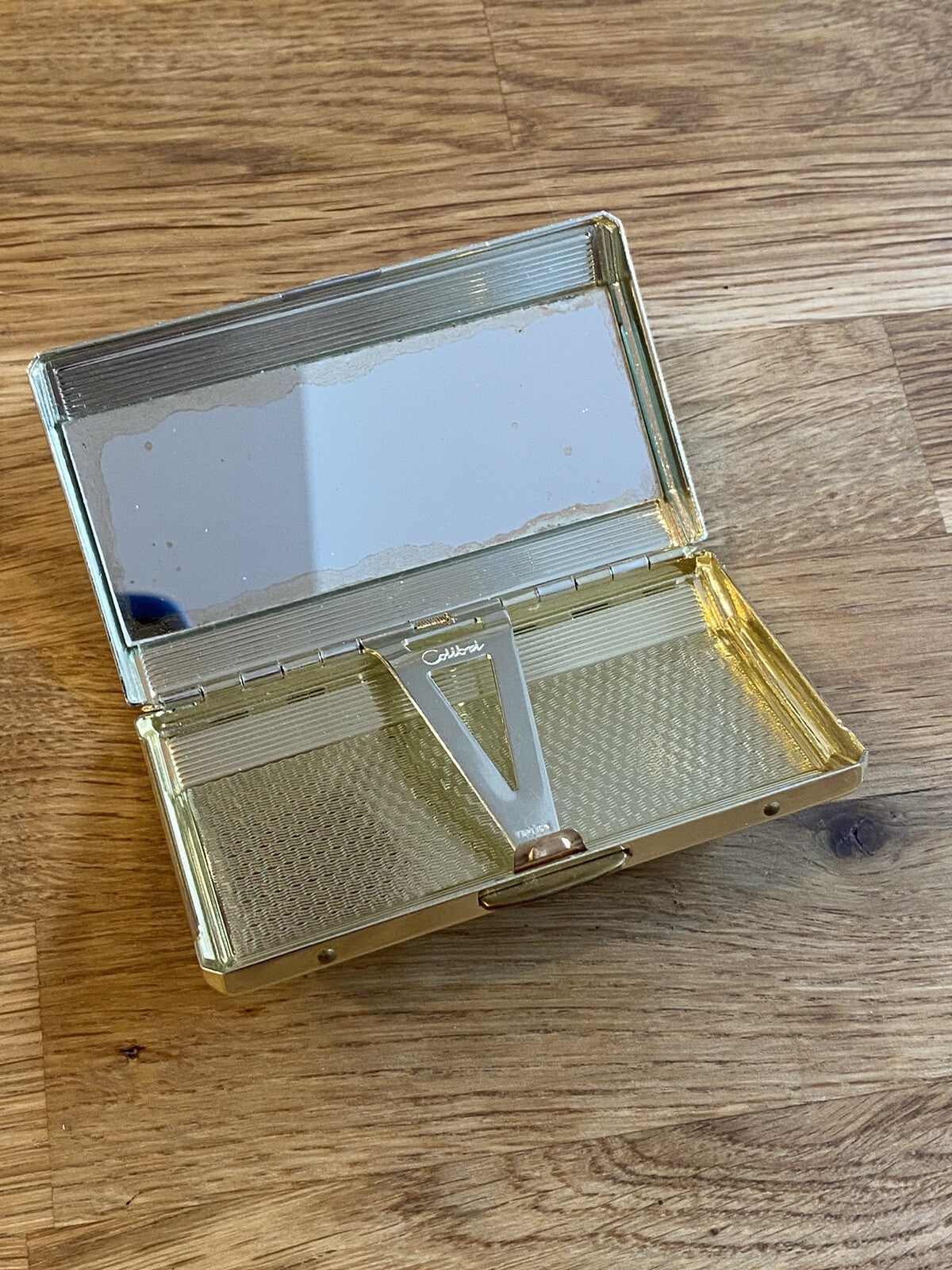 Stunning Rare Vintage Colibri Cigarette Vanity Case With Ruby Red Diamond Design